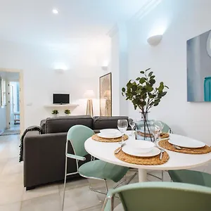 https://comfortable-apartment-in-sevilla-center.es-andalucia.com