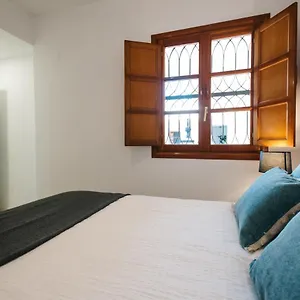 https://sumrgete-en-el-corazn-de-sevilla.es-andalucia.com