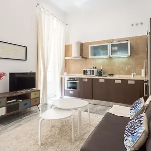 https://plaza-picasso.1costadelsol.com